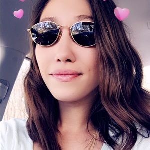 Meet your Posher, Elyse